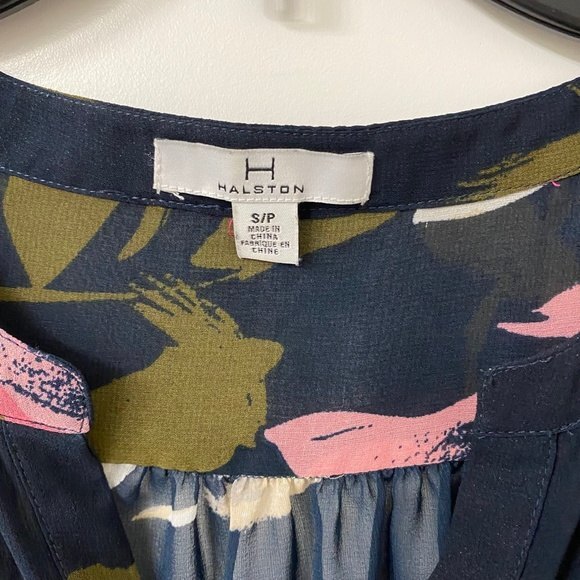 H by Halston Floral Sheer Sleeveless Top. Blue Multi. S/P. Workwear. Sheer - Picture 2 of 7